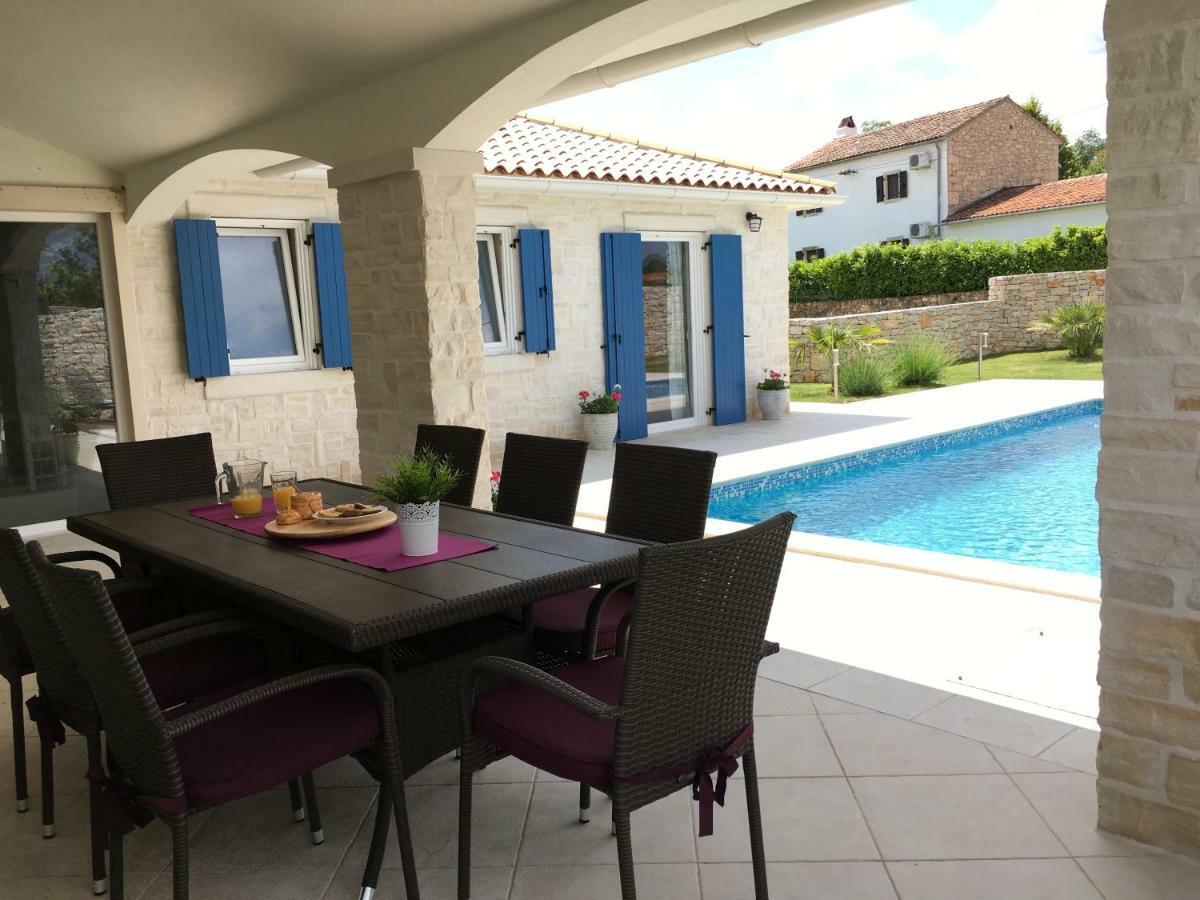 Villa Blanca With A Heated Private Pool Ruzici  외부 사진